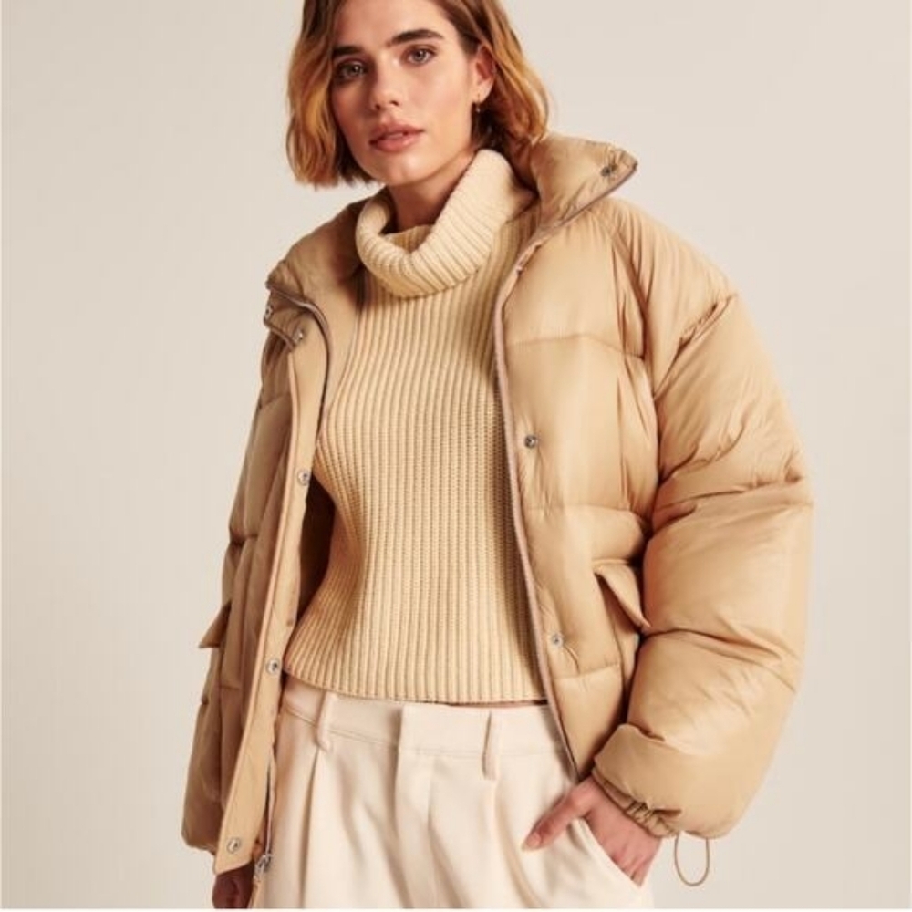Abercrombie & Fitch Tan Utility Oversized Puffer Jacket Small Recycled Fill NEW‎